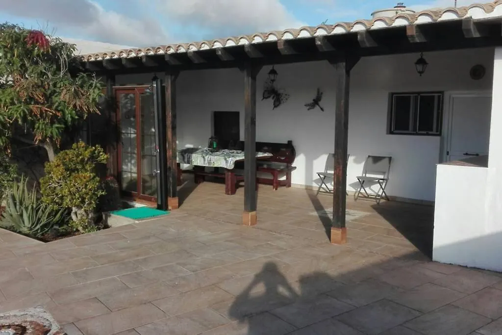 Casa rural con piscina privada Manitaga. Tuineje Villa